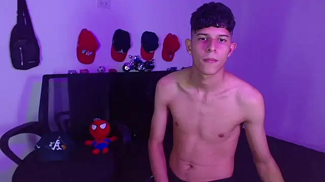 LiamGadiell online show from 02-25-25, 06:03