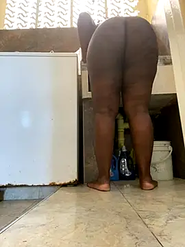 Snapshot of zahhysims chatting on 09-21-25, 05:40 zahhysims online show from 09-21-25, 05:40