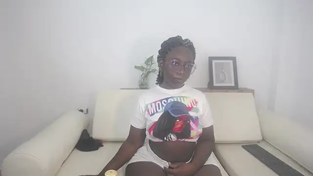 Snapshot of zahhysims chatting on 03-14-25, 10:29 zahhysims online show from 03-14-25, 10:29