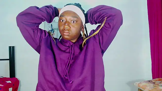 Snapshot of zahhysims chatting on 02-24-25, 10:37 zahhysims online show from 02-24-25, 10:37