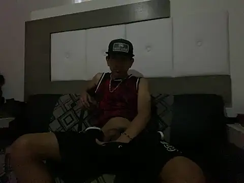 oiram27 online show from 05-19-26, 03:41