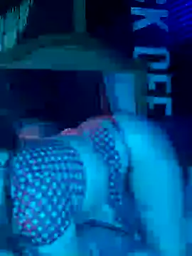 Snapshot of angel_star420864 chatting on 03-04-25, 04:27 angel star420864 online show from 03-04-25, 04:27