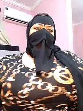 Snapshot of so5naa-nar chatting on 05-13-26, 01:23 so5naa-nar online show from 05-13-26, 01:23