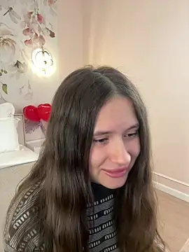 Snapshot of milaleoneli chatting on 02-18-26, 03:08 milaleoneli online show from 02-18-26, 03:08