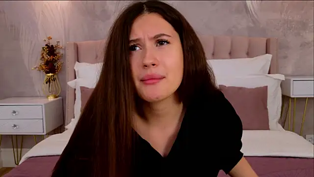 Snapshot of milaleoneli chatting on 11-05-25, 03:15 milaleoneli online show from 11-05-25, 03:15