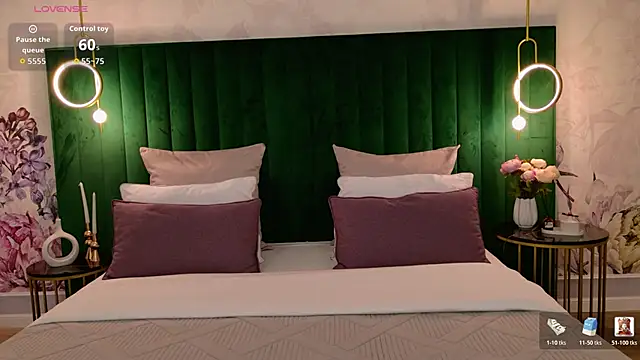 milaleoneli online show from 06-11-26, 03:09