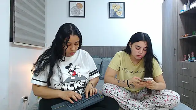 Scarlett Jazmin online show from 04-14-26, 07:46