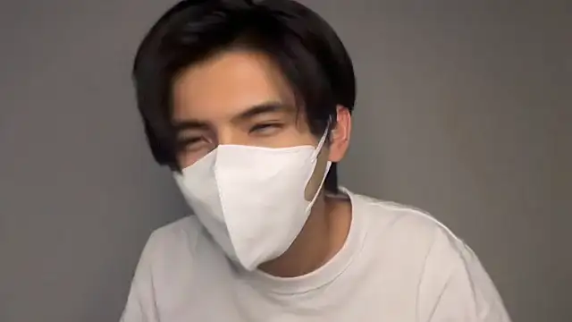 Lio kun online show from 11-17-25, 03:05