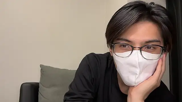 Lio kun online show from 12-28-24, 12:03