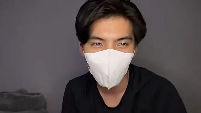 Lio kun online show from 10-08-25, 01:12