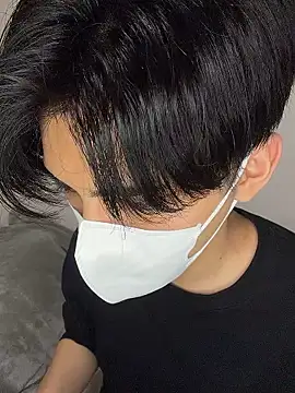 Lio kun online show from 04-10-26, 01:07