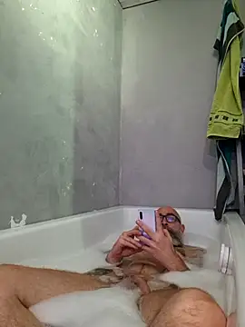 Kingsscepter online show from 10-31-25, 04:14