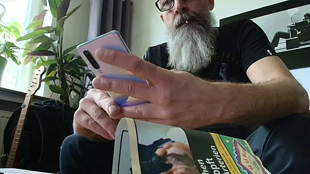 Kingsscepter online show from 04-13-26, 04:11