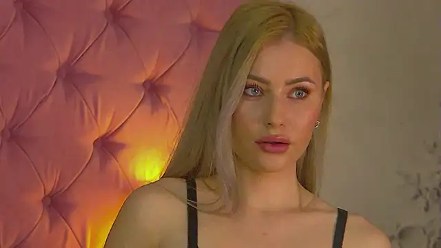 MisshaNight online show from 04-09-26, 04:14