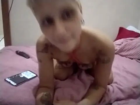 Snapshot of Luci_foxx chatting on 02-03-26, 06:40 Luci foxx online show from 02-03-26, 06:40