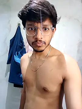 Snapshot of skinnyyyyyyyyy chatting on 02-13-26, 04:56 skinnyyyyyyyyy online show from 02-13-26, 04:56