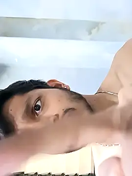 Snapshot of skinnyyyyyyyyy chatting on 02-21-25, 03:45 skinnyyyyyyyyy online show from 02-21-25, 03:45