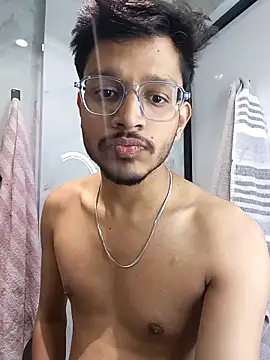 skinnyyyyyyyyy online show from 12-20-25, 05:10