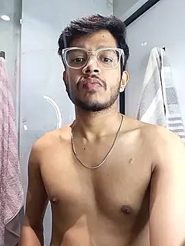 skinnyyyyyyyyy online show from 11-19-25, 04:45