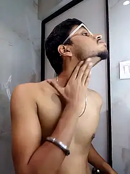 Snapshot of skinnyyyyyyyyy chatting on 10-15-25, 05:17 skinnyyyyyyyyy online show from 10-15-25, 05:17