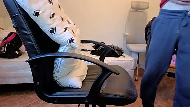 SteveStiffbone online show from 11-08-25, 02:42