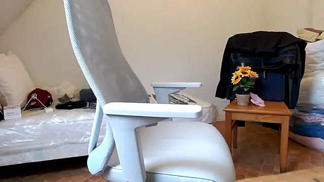 SteveStiffbone online show from 10-18-25, 01:57