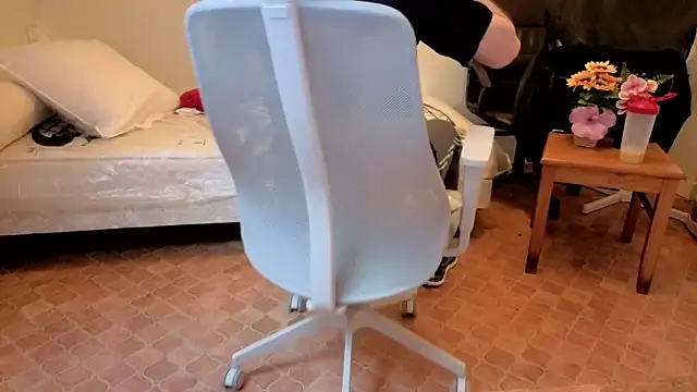 SteveStiffbone online show from 12-22-25, 02:28