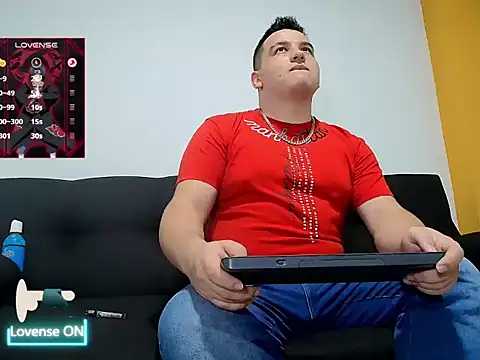 leoreem97 online show from 11-07-25, 12:04