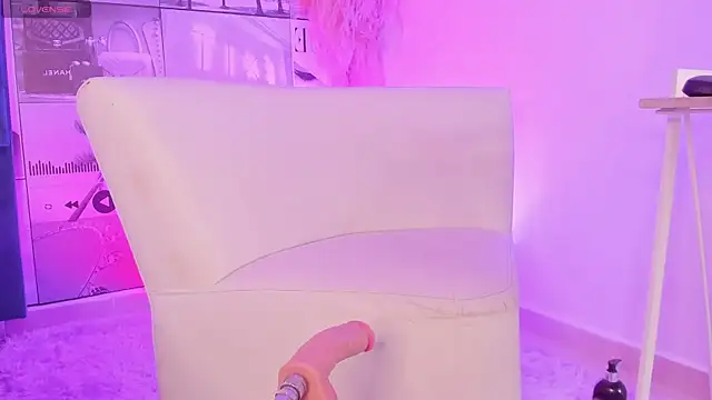 MiaCavallii  online show from 10-24-25, 04:22