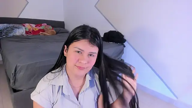 Elalove  online show from 12-16-25, 12:31