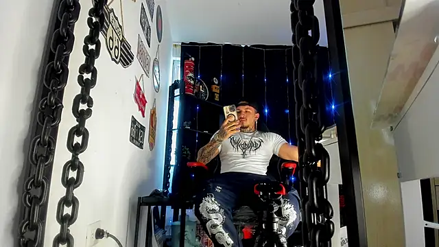 the beast master  online show from 12-22-25, 08:53