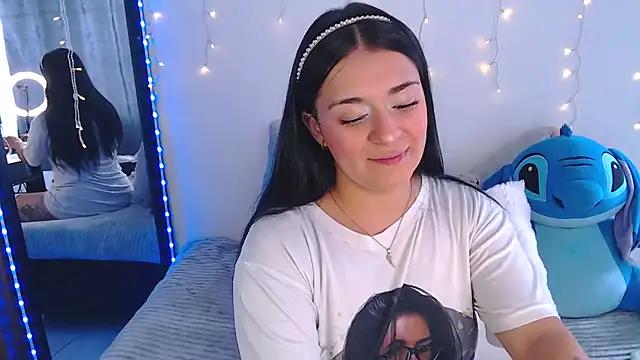 Samanta james19 online show from 04-17-26, 06:11