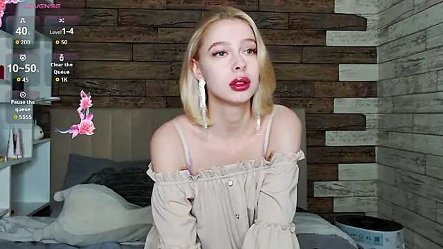 Snapshot of White_Lioness chatting on 02-20-26, 05:26 White Lioness online show from 02-20-26, 05:26