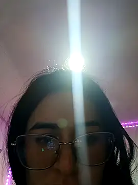 Hanna Kinsley online show from 03-19-25, 02:16