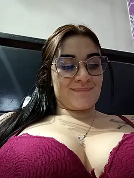 Hanna Kinsley online show from 02-24-25, 03:33