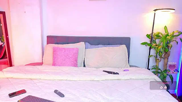 Rouse Hilton online show from 10-03-25, 04:41