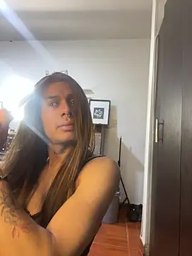 Rouse Hilton online show from 10-15-25, 07:44