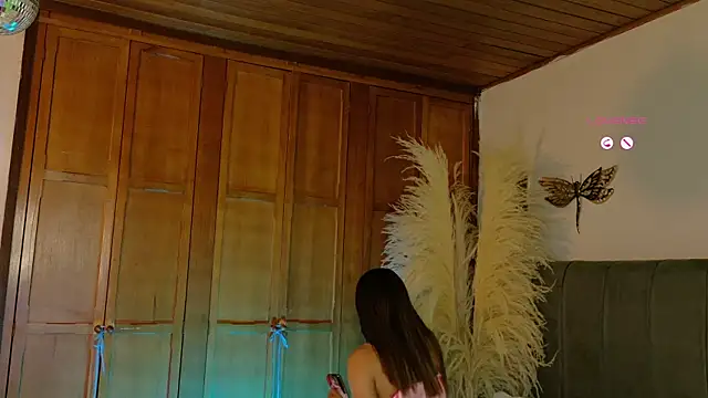 Rouse Hilton online show from 04-04-26, 02:40