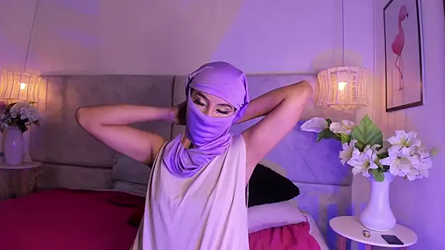 naomiii   online show from 11-27-25, 11:43