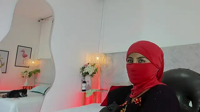 naomiii   online show from 04-11-26, 11:36