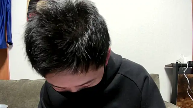 Snapshot of tuki_fu chatting on 12-31-24, 01:08 tuki fu online show from 12-31-24, 01:08