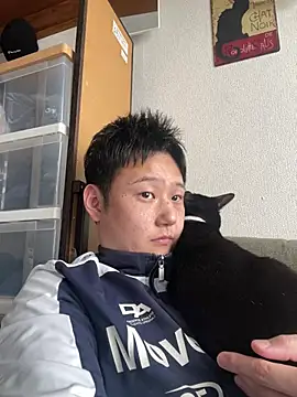 Snapshot of tuki_fu chatting on 03-08-25, 05:38 tuki fu online show from 03-08-25, 05:38