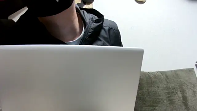 Snapshot of tuki_fu chatting on 12-09-24, 12:19 tuki fu online show from 12-09-24, 12:19