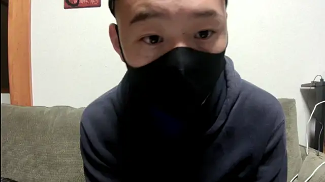 Snapshot of tuki_fu chatting on 12-14-24, 01:59 tuki fu online show from 12-14-24, 01:59