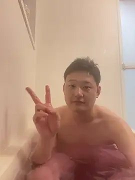 Snapshot of tuki_fu chatting on 03-19-25, 11:06 tuki fu online show from 03-19-25, 11:06