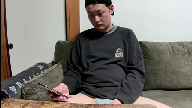 Snapshot of tuki_fu chatting on 02-21-25, 12:27 tuki fu online show from 02-21-25, 12:27