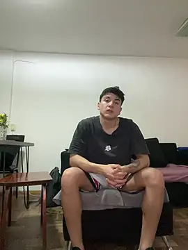 Snapshot of LCarreraa chatting on 07-25-26, 03:18 LCarreraa online show from 07-25-26, 03:18