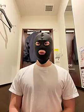 Snapshot of Ash_zzz chatting on 03-17-25, 01:29 Ash zzz online show from 03-17-25, 01:29