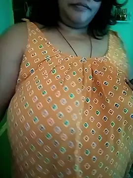 Snapshot of monaa chatting on 06-08-26, 10:49 monaa online show from 06-08-26, 10:49
