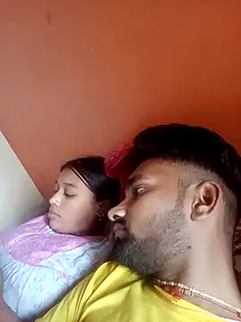 Snapshot of Surajpuja79 chatting on 04-01-26, 06:37 Surajpuja79 online show from 04-01-26, 06:37